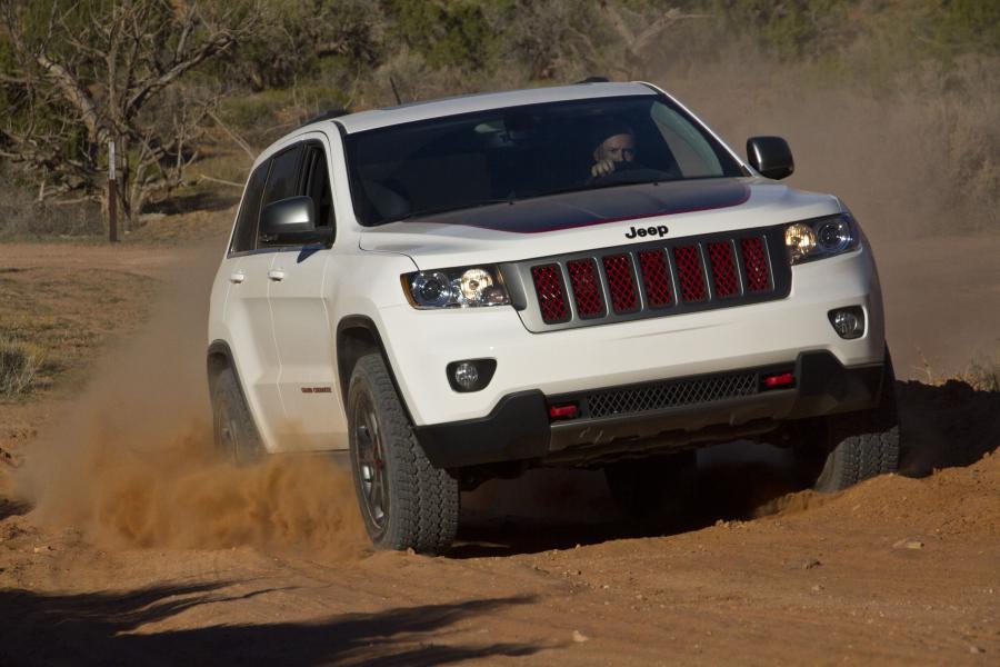  Jeep Grand Cherokee Trailhawk Concept 2012 года  (фото 16 из 25)